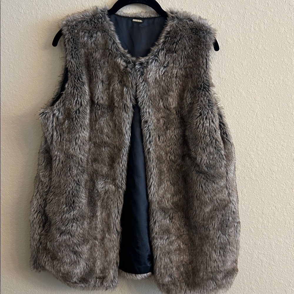Aldo Faux Fur Vest in Gray and Brown